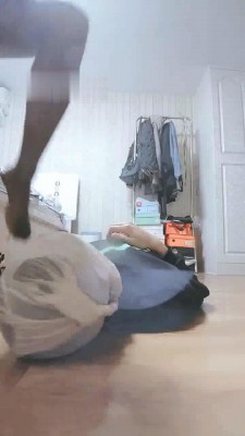 【红杉】御姐耳光教育贱狗 bf21419