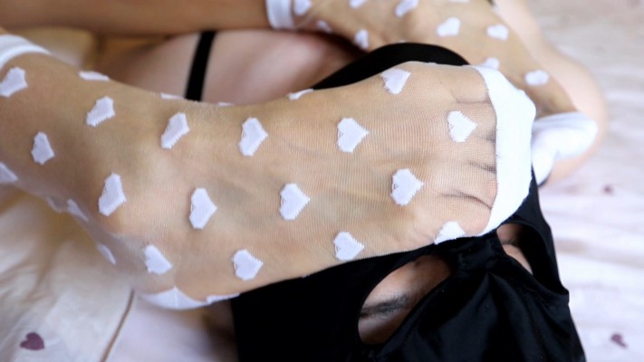 【惑心】舔脚婢的悲惨结局