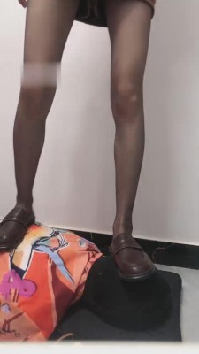 【万一】边聊天边踩狗 bf15267