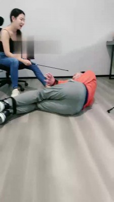 【柚子猫】捆绑训练踩踏羞辱贱狗 bf18875