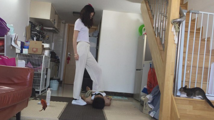 女神小白鞋多角度才脖子 YC-220119-9