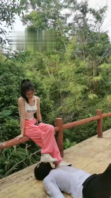 【暴力美学】双S野外吊绑鞭打狗【双视角版】 bf18585