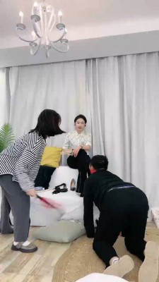 【鑫儿教头】带素人辣小妹玩狗 bf19668