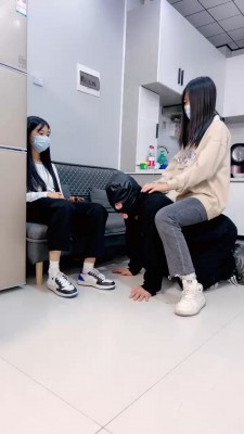 【精神小妹】3位素人学生主气味圣水羞辱 bf19848