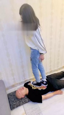 【冷凝大大】帆布鞋全体重踩踏 bf18171