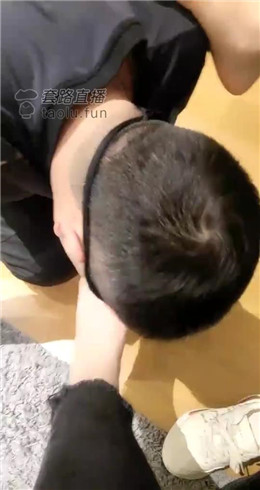 【文文】双素人臭脚玩 JS220825