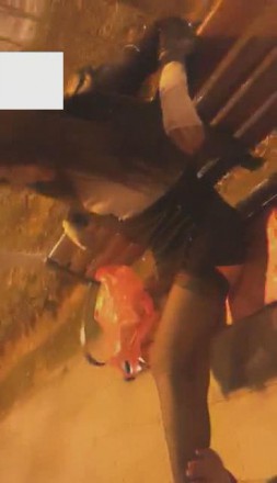 VIVI圣诞节马路边花式圣水超刺激