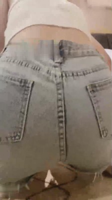 【ccyouer】小白鞋原味棉袜让狗舔/吃 bf17503