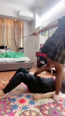 【小祖宗辣妈】暴打家奴踢裆/踩踏SP bf23018