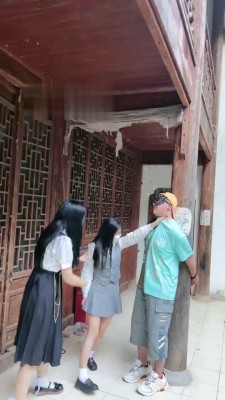 【悠悠大魔王】古城户外戏耍偷拍狂【双视角版】 bf18130