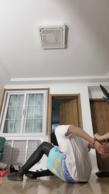 【月影儿】兔女郎长靴黑丝虐打 bf19851