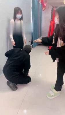 【精神小妹】5素人学生S踢打专场 bf22041