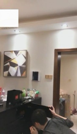 vivi,香甜可口羞辱偷邻居_HD绳艺资源