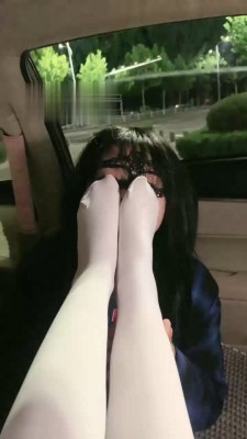 【维妮】户外炮制可爱女奴 bf18319