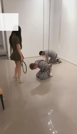 【VIVI】女警艺术训练两囚犯_HD绳艺资源