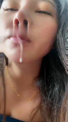 【莉莉丝】发骚的小母狗【双视角版】 bf22210