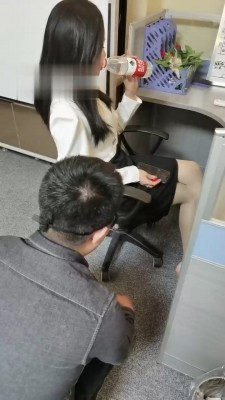 【药神】办公室场景-发现同事是只狗 bf22136_HD绳艺资源