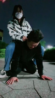 【雪琪琪】带素人闺蜜户外遛狗 bf22517