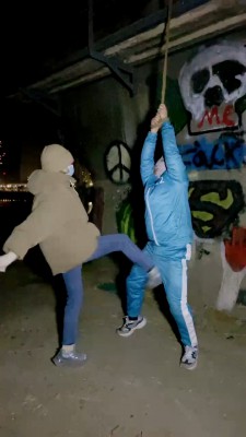 【美离子】户外吊绑狗狠虐 bf23003_HD绳艺资源