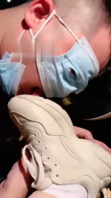 【风吟女神】夜跑后让奴舔脏鞋臭袜 bf18149_HD绳艺资源