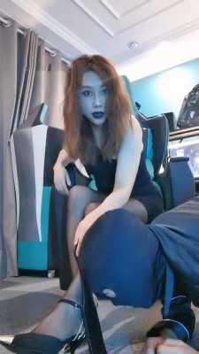 【黑色安息日】网咖羞辱设计师奴 bf11824_HD绳艺资源