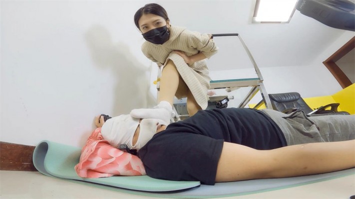 【婧児小主】晓G全语言脏帆布鞋和白袜踩头顶踩脖子 踩踹审讯 GP824F YC-220523-5