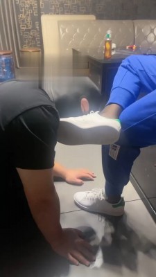 【开发素人】麻将房多素人踢踹狗 bf19317