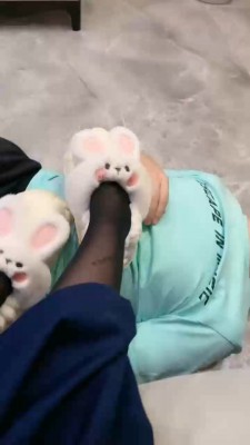 【小痴大人】萝莉主羞辱废物哥哥【下】 bf20094