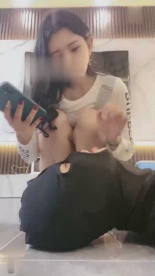 【初见】疯狂舔原味裸足 bf17398