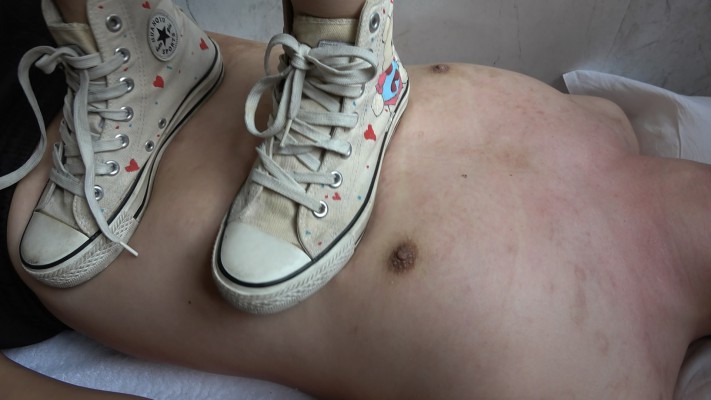 【彼岸花】白色脏旧匡威踩踏废物地毯 YC-220106-3