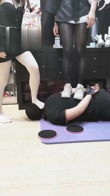 【红杉】小姨子勾引姐夫被抓包【双视角版】 bf18751