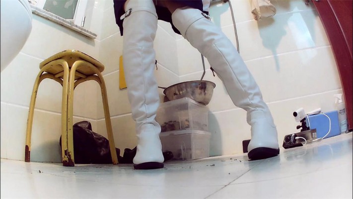 【婧児小主】晓G长靴处决碾踩蟋蟀 碾碎你们的躯体在我长靴之下！ 下集 YC-220312-5