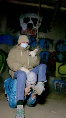 【美离子】户外吊绑狗狠虐 bf23003