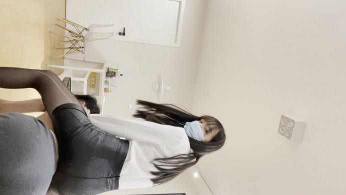 樱桃首部非直播视频，可爱高贵制服黑丝戏谑小奶狗必买