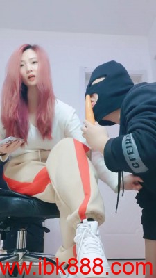 【lisa宝宝】运动女神高帮黑丝调狗 bf23483