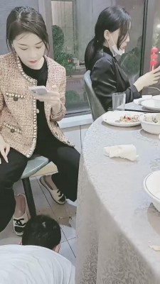 【美帝】餐桌下狗伺候【双视角版】 bf11855_HD绳艺资源