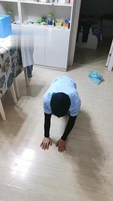 【馨然】挑战暴力耳光300下 JS220901