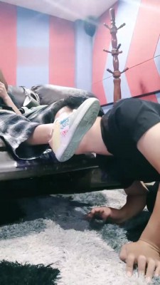 【萱萱】私人影院脏鞋臭袜辱【双视角版】 bf18996_HD绳艺资源