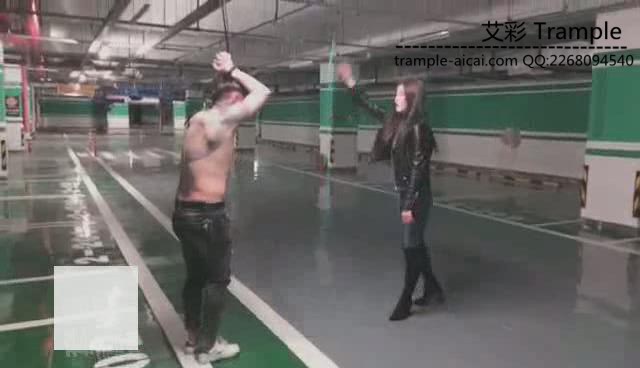 【VIVI】大片！yapoo车库吊打重度刑虐_HD绳艺资源