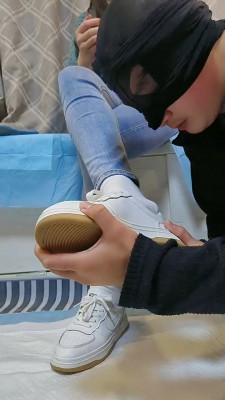 【咩祖】小白鞋全体重踩踏 bf22480