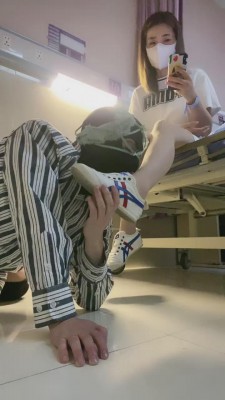 【Linda】真实医院内裤套头调狗 bf11810