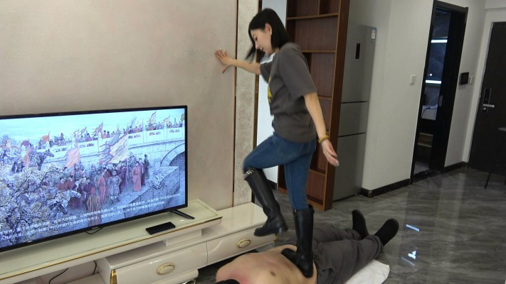 【彼岸花】平底靴暴踩肉毯 YC-211203-5