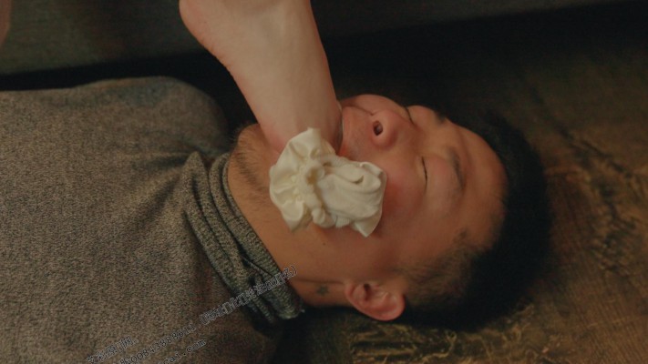 【第5风格】脚深喉，脚插嘴几乎擦吐 YC-230112-3