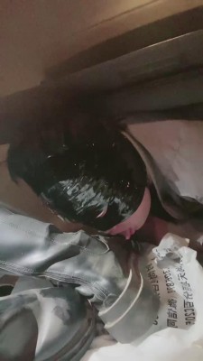 【初见】模特超脏长靴强迫狗舔 bf12033