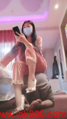 【嗯哼S】睡衣S圣水灌狗奴