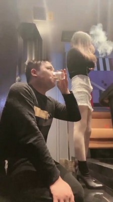 【漫漫】姐妹花ktv辱路人【双视角版】 bf21604