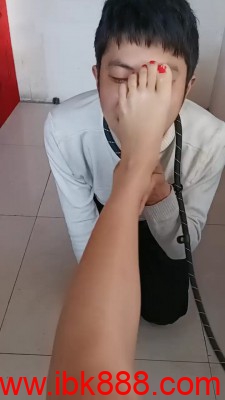 套路直播【不染】黑丝高跟调弟弟/赏赐口水圣水 bf23406