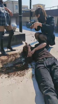 【雪儿】双S户外吃泥巴/踩踏 bf12000