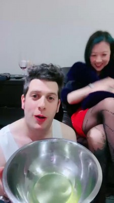 【简公主】外国两兄弟跪下做狗【完整版】 bf19380