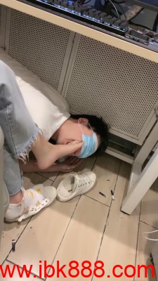 【嘟嘟】网吧专用舔脚狗